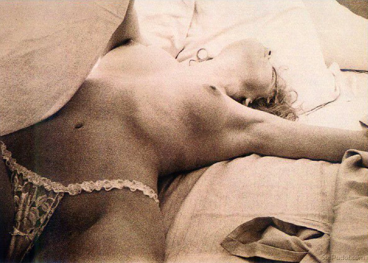 Sharon Stone Showing Her Perky Naked Boobs